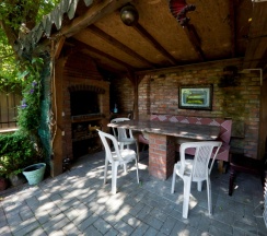 Коттедж с 2 комнатами в Наратэй