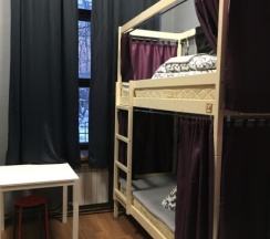 Место в общем четырехместном номере в Good night