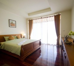 Апартаменты Deluxe с 2 комнатами с видом на бассейн 2 отдельные кровати в Sun Paradise Villas Karon