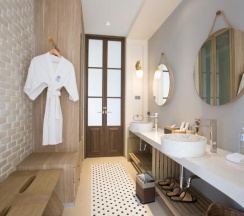 Вилла с 2 комнатами в The Private Pool Villas at Civilai Hill Khao Yai