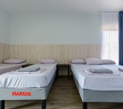 Четырёхместный номер с балконом в Мардин