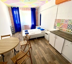 Апартаменты с 2 комнатами с красивым видом из окна в Арт-отельчик