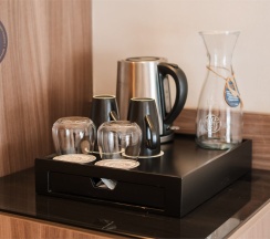 Номер "Стандарт" с двумя раздельными кроватями в Кортъярд Марриотт Сочи Красная Поляна