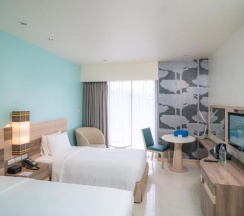 Двухместный номер Standard с видом на Rainbow Road 2 отдельные кровати в Holiday Inn Express Phuket Patong Beach Central by IHG
