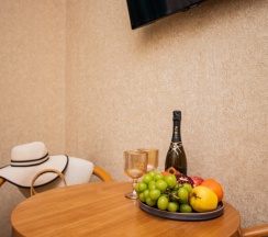 Семейный двухкомнатный до 6 гостей с балконом в Джульетта