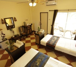 Двухместный номер Deluxe 2 отдельные кровати в Guesthouse Liam's Suan Dok Mai