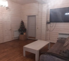 Дом ИЗБА в Охотничий клуб