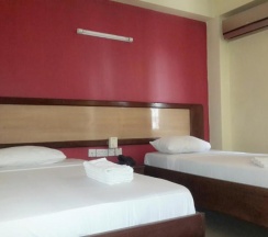 Двухместный номер Standard 2 отдельные кровати в Iris Hotel