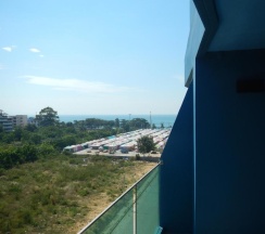 Апартаменты с балконом в Acqua Condominium 2