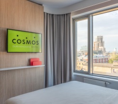 Номер стандарт с 1 двуспальной кроватью и диваном в Cosmos Smart Dubininskaya