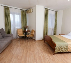 Номер Люкс 3-2 в Интурист