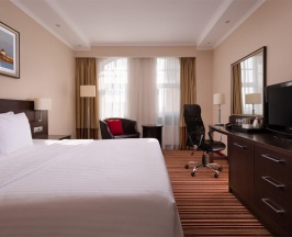 Номер делюкс с 1 двуспальной кроватью в Courtyard by Marriott Kazan Kremlin