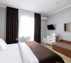 Двухместный номер "Стандарт" с балконом в Ростов