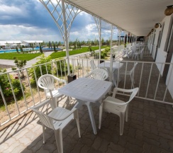 Двухместный номер Standard с балконом и рядом с пляжем двуспальная кровать в Dolce Vita