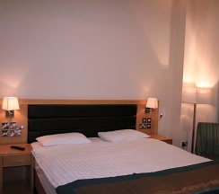 Двухместный семейный номер Economy в Cromwell Crown Hotel