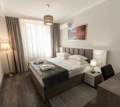 Двухместный люкс двуспальная кровать в Отель Downtown Suites Hotel Yerevan