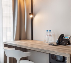 Семейный Люкс с 1 кроватью King-size или 2 односпальными кроватями 90х200см в Нега