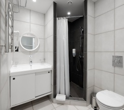 Стандарт с большой кроватью в Delta Sirius