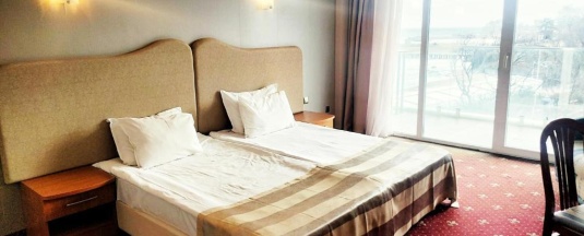 Двухместный номер Standard с балконом и с видом на парк 2 отдельные кровати в Sirius Beach Hotel & SPA
