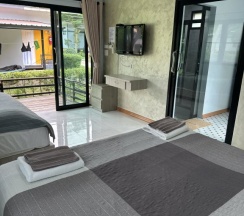 Семейный номер Classic с красивым видом из окна в Отель Fine Times Resort