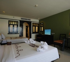 Люкс Superior с видом на бассейн в Woraburi Phuket Resort & Spa