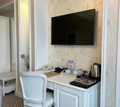 Ambassador в Hotel voyage