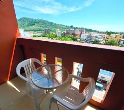 Двухместный номер Standard с балконом двуспальная кровать в 99 Residence Patong