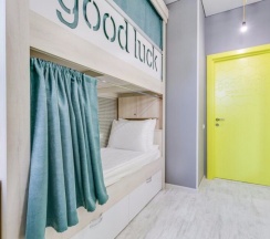Место в четырехместном мужском номере в Good luck