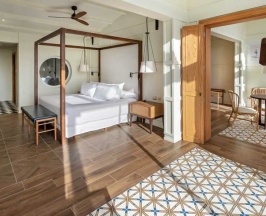 Двухместный Master Suite Privilege Royal двуспальная кровать в Ocean El Faro Resort - All Inclusive