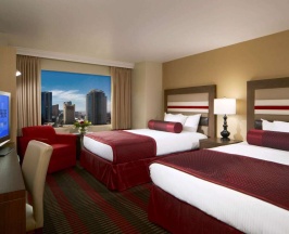 Номер Elevate в The STRAT Hotel, Casino & Tower