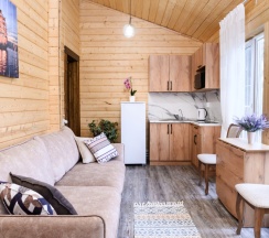 Двухместный коттедж с красивым видом из окна двуспальная кровать в Пятницкий плёс