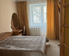 Улучшенный двухместный номер с двуспальной кроватью в Лотос