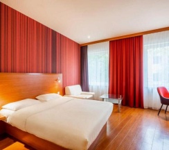 Трёхместный номер Superior в Leonardo Hotel Salzburg City Center