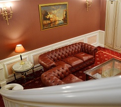 Двухэтажный номер в Taleon Imperial Hotel
