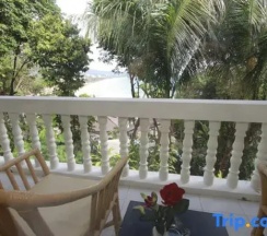 Номер Deluxe с видом на море в On The Hill Karon Resort