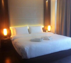 Полулюкс с балконом в Win D Hotel