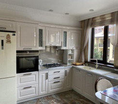 ВАШИ АПАРТАМЕНТЫ по адресу:  ЭСТОСАДОК, БЕРЕЗОВАЯ 106-11 (парковка) в Березовый