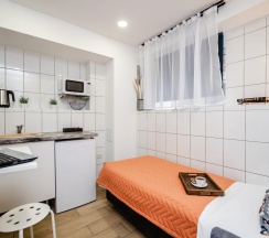Номер студия эконом с 2 односпальными кроватями в Uroom