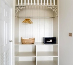 Люкс с 2 комнатами с видом на город двуспальная кровать в Panphuree Residence