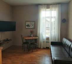 Коттедж с 3 комнатами в Альпийская усадьба Поречье