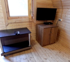 Коттедж с 2 комнатами с балконом в Тихая гавань