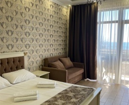 Двухместный номер с балконом вид на море в Roza vetrov