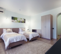 Люкс с балконом в Melissa