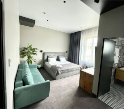 Полулюкс  2-местный с ванной + 2 дополнительных места в Alpha Garden