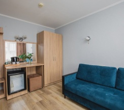 Номер «Люкс» 2-х местный, 2-х комнатный, вид на горы в Виктория