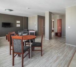 Апартаменты Superior c 1 комнатой с балконом и с красивым видом из окна в Комплекс апартаментов Комфорт