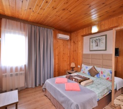 Двухместный номер  без  балкона в Лорис