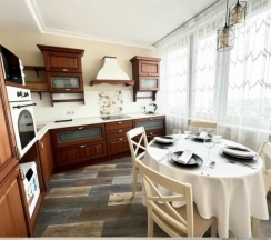 Апартаменты Clever House Трехкомнатные Бизнес в ApartKazan у Кремля