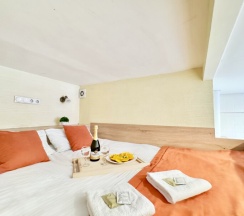 Комфорт Двухуровневый в Metro apartments