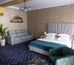 Улучшенный четырёхместный стандартный номер в Хан